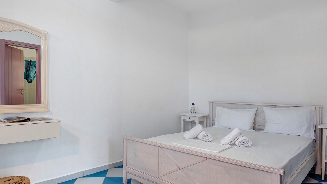 Photo of Bedroom in Katapola