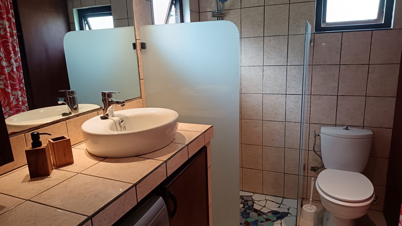 Photo of Bathroom in Pihaena