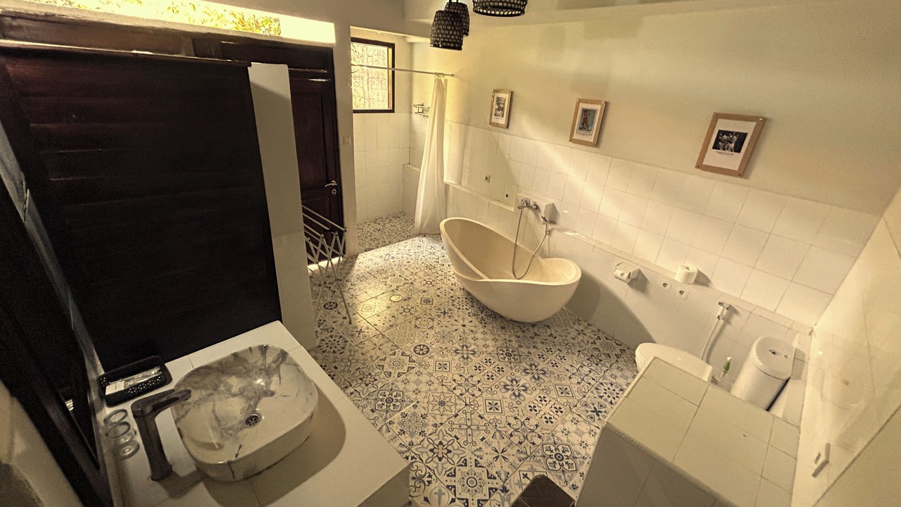 Photo of Bathroom in Lodtunduh