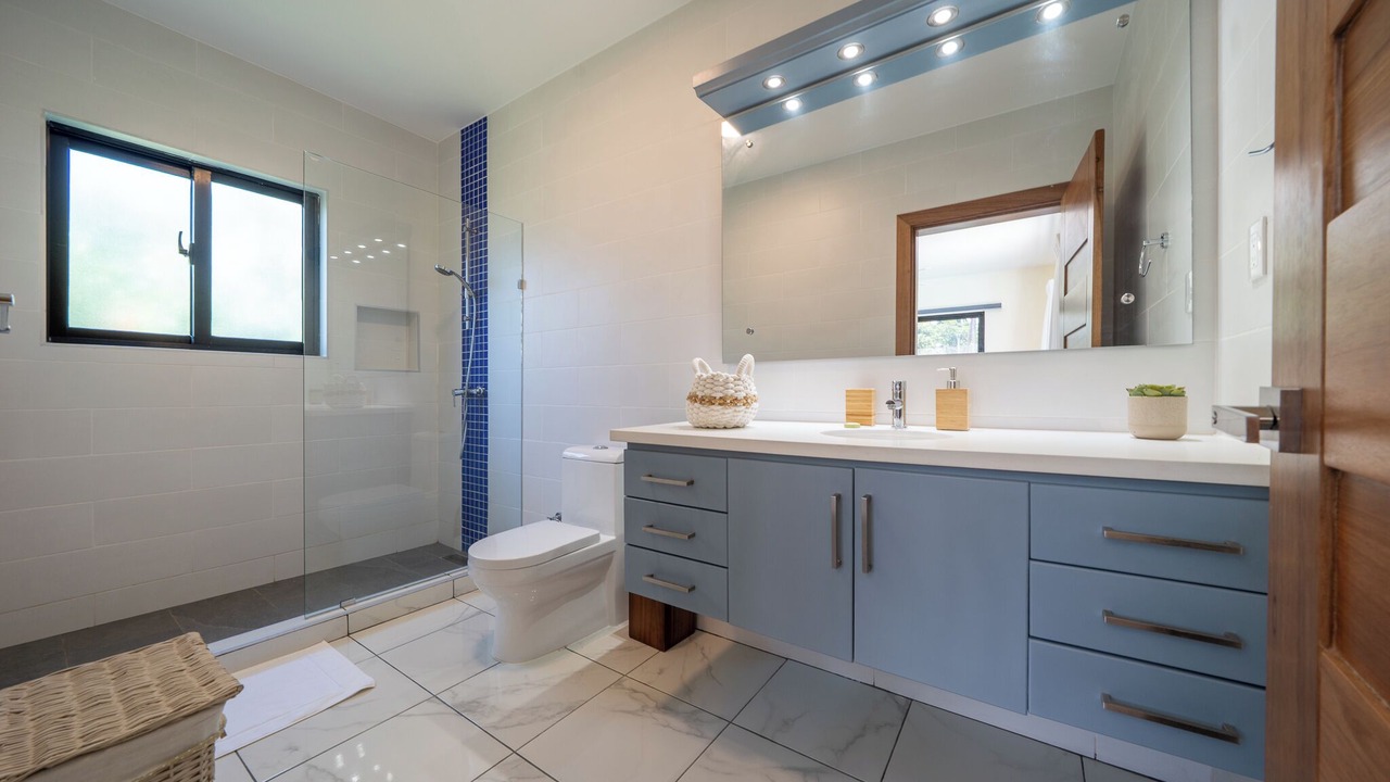 Photo of Bathroom in Munoz