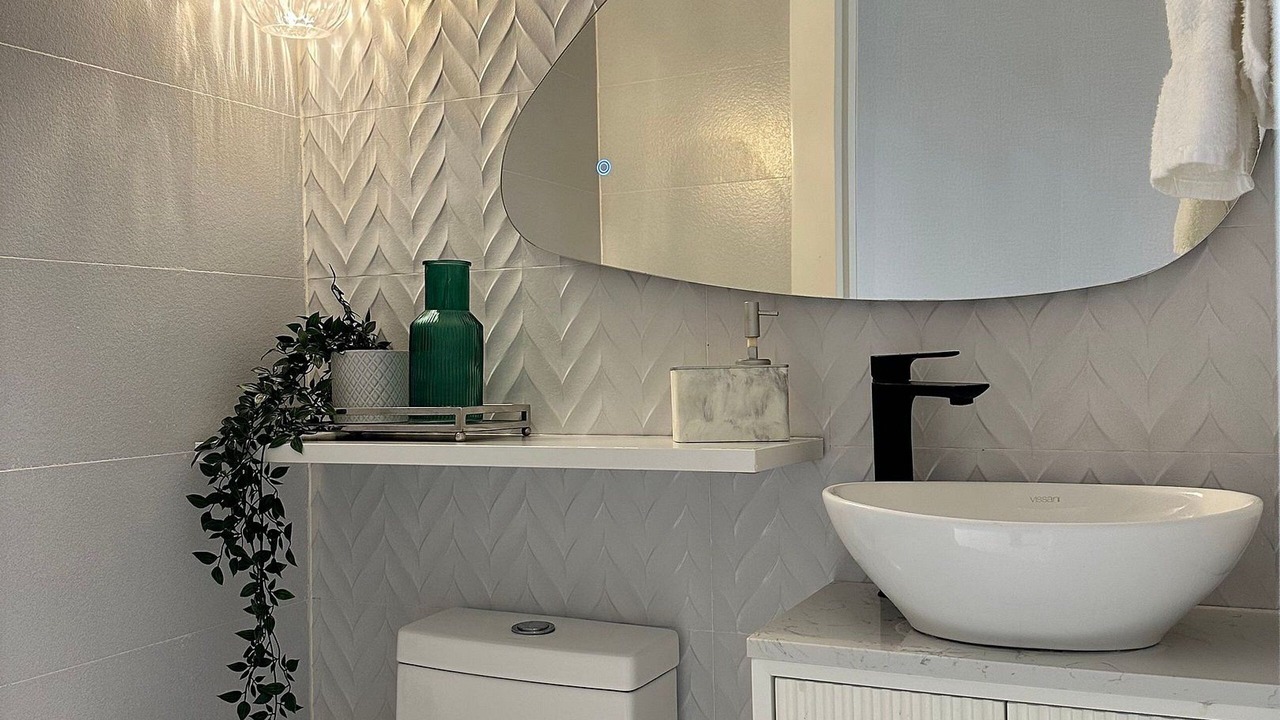 Photo of Bathroom in Yolanda Morales
