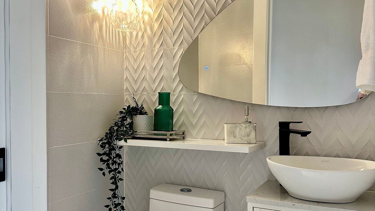 Photo of Bathroom in Yolanda Morales