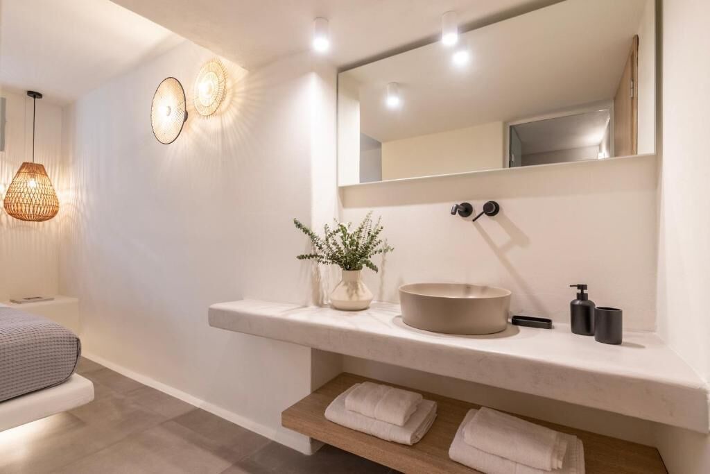 Photo of Bathroom in Vothon