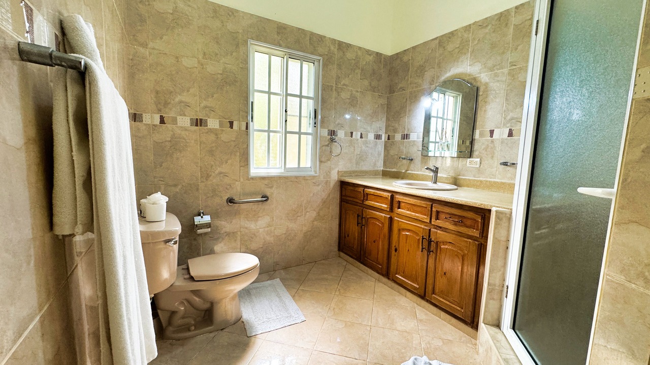 Photo of Bathroom in Urbanizacion Tavarez