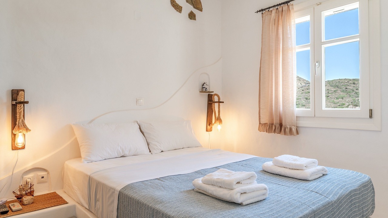 Photo of Bedroom in Kini