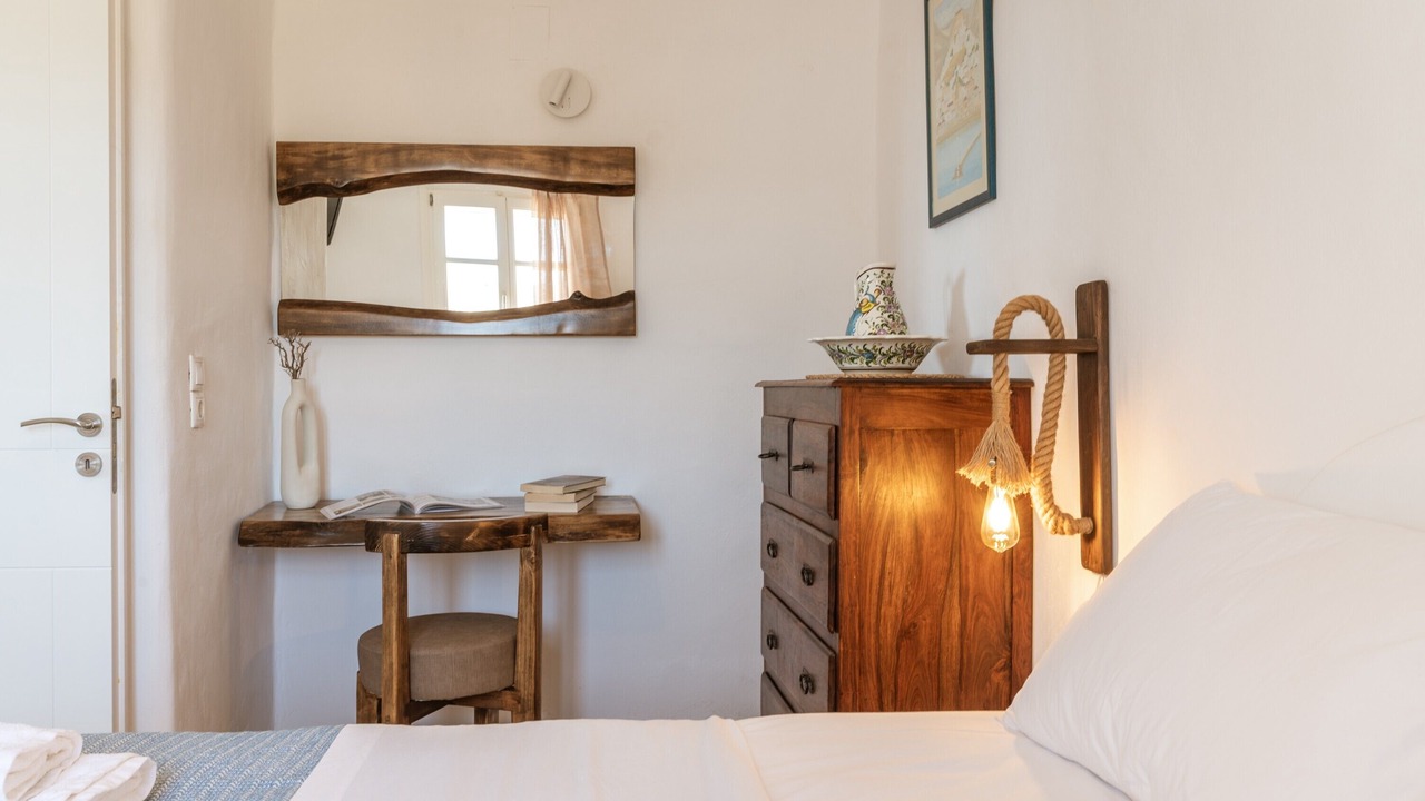 Photo of Bedroom in Kini