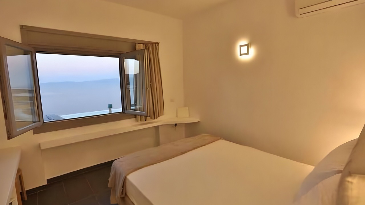 Photo of Bedroom in Azolimnos