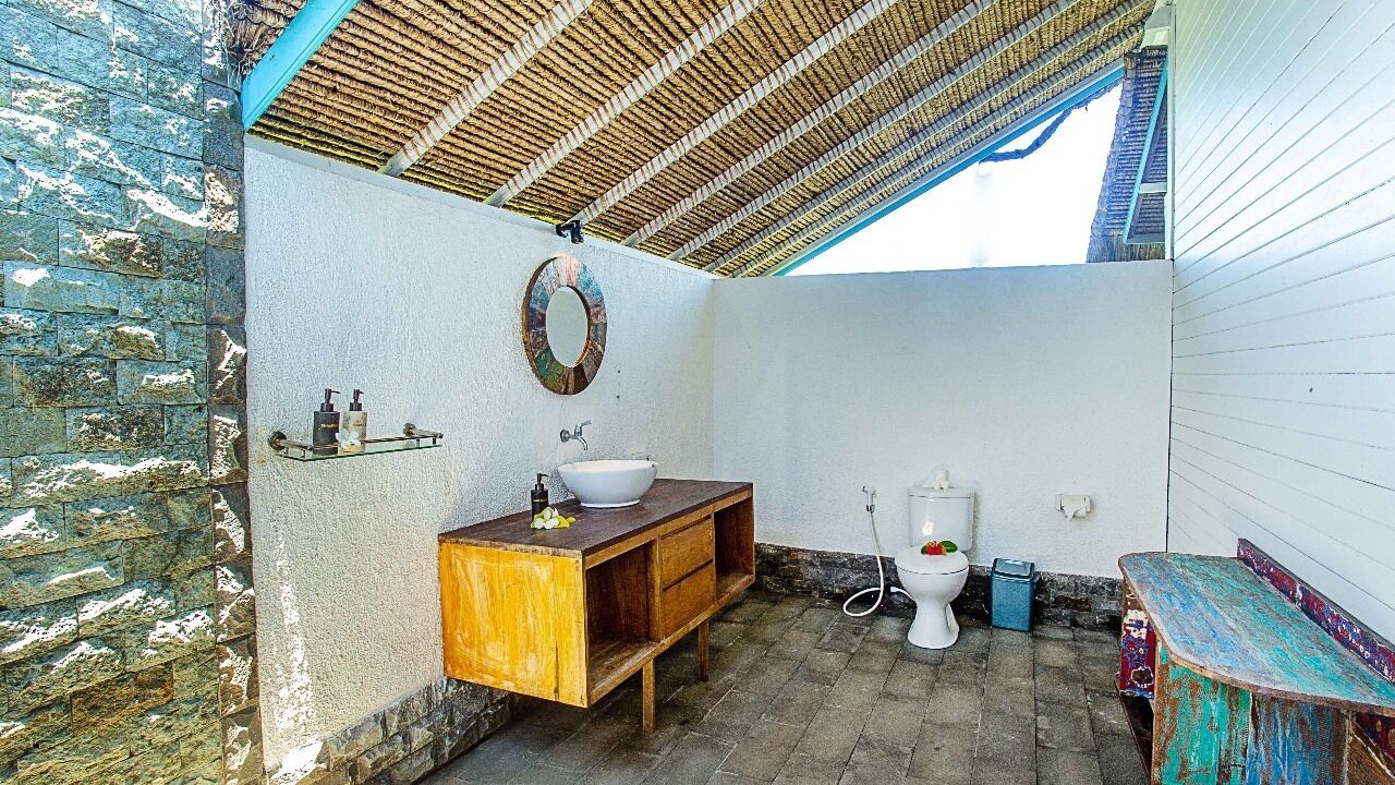 Photo of Bathroom in Mushroom Bay