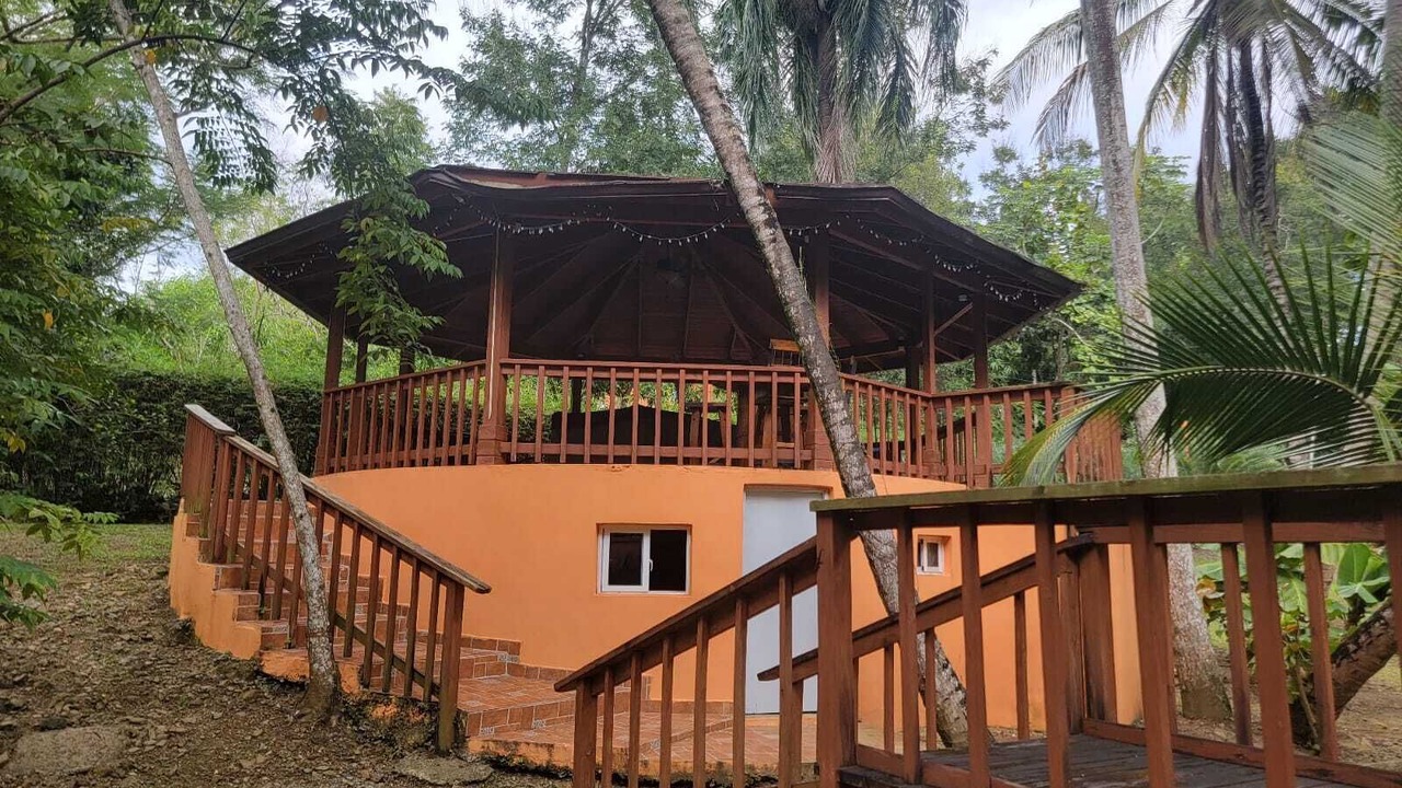 Photo of Outdoor in Pedro Brand