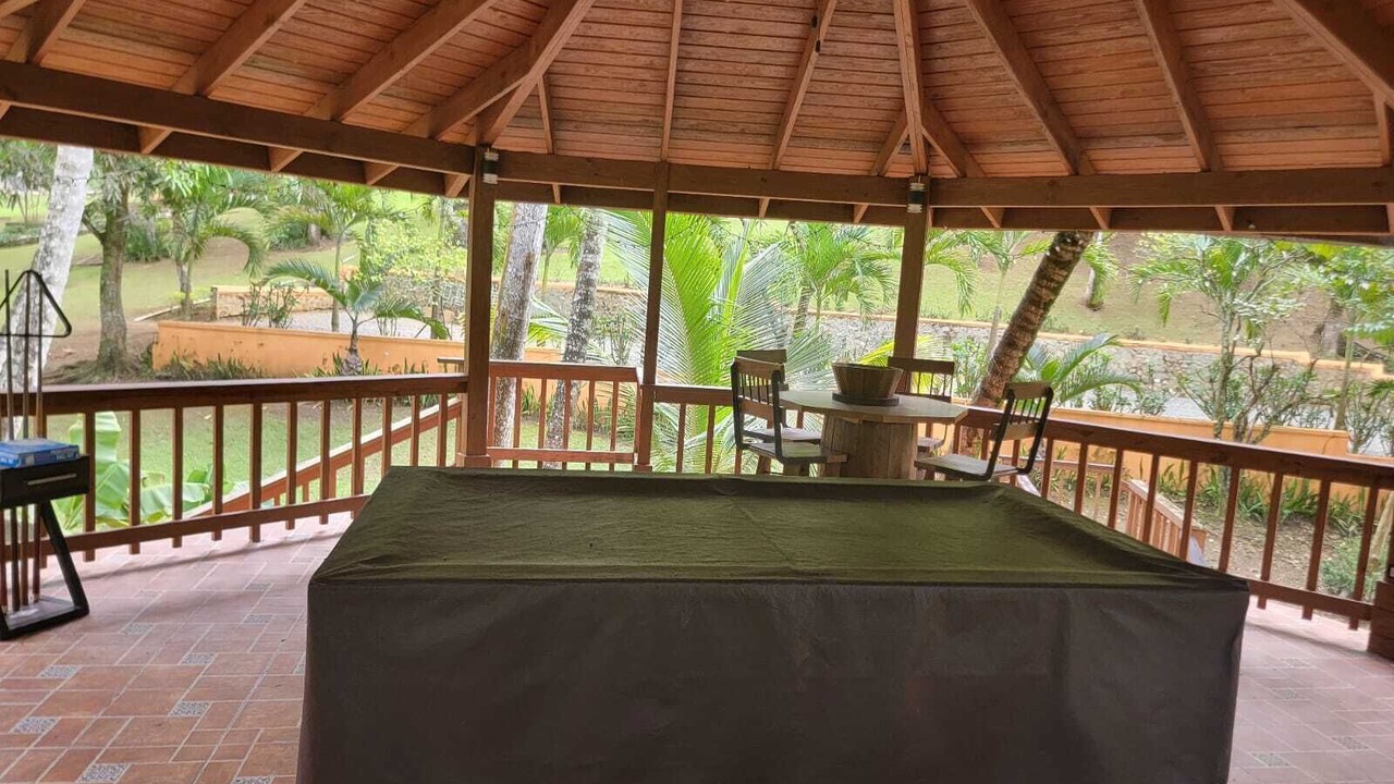 Photo of Outdoor in Pedro Brand