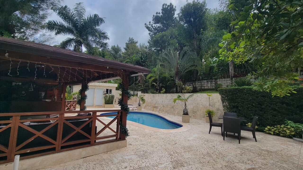 Photo of Outdoor in Pedro Brand