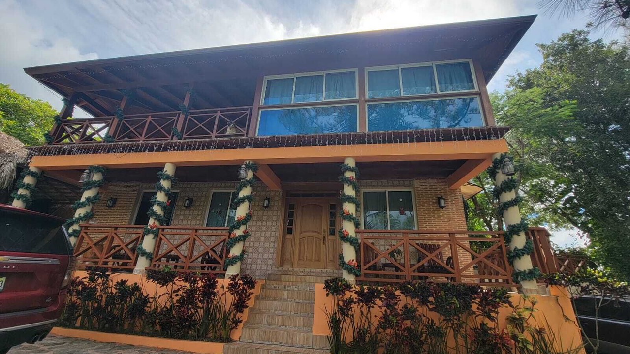 Photo of Outdoor in Pedro Brand