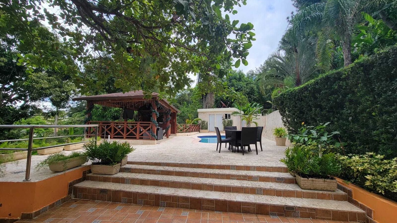 Photo of Outdoor in Pedro Brand