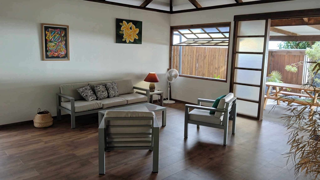 Photo of Livingroom in Paea