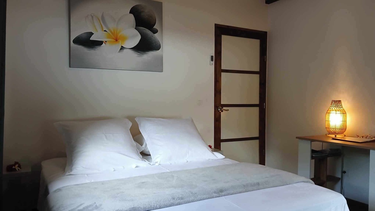 Photo of Bedroom in Paea