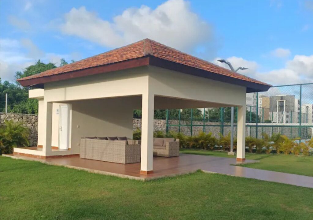 Photo of Outdoor in Veron