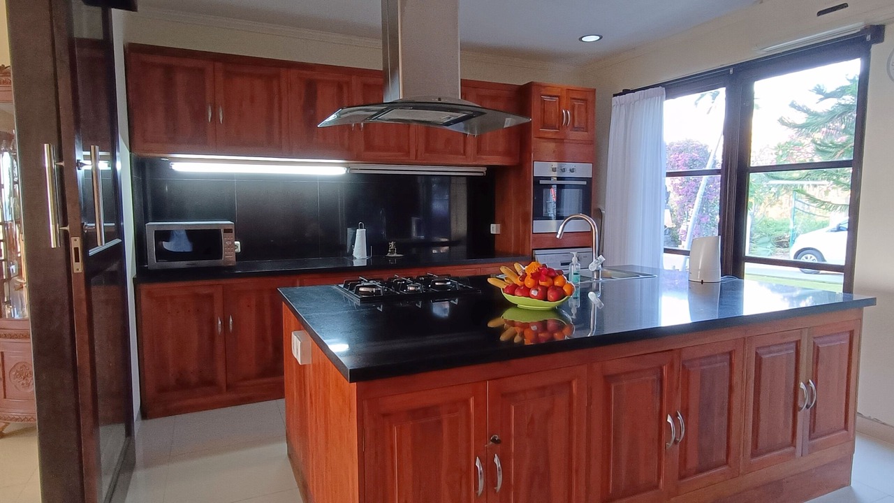 Photo of Kitchen in Umeanyar