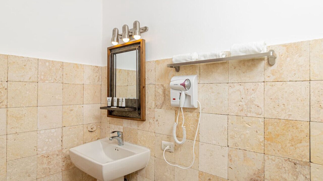 Photo of Bathroom in Los Melones