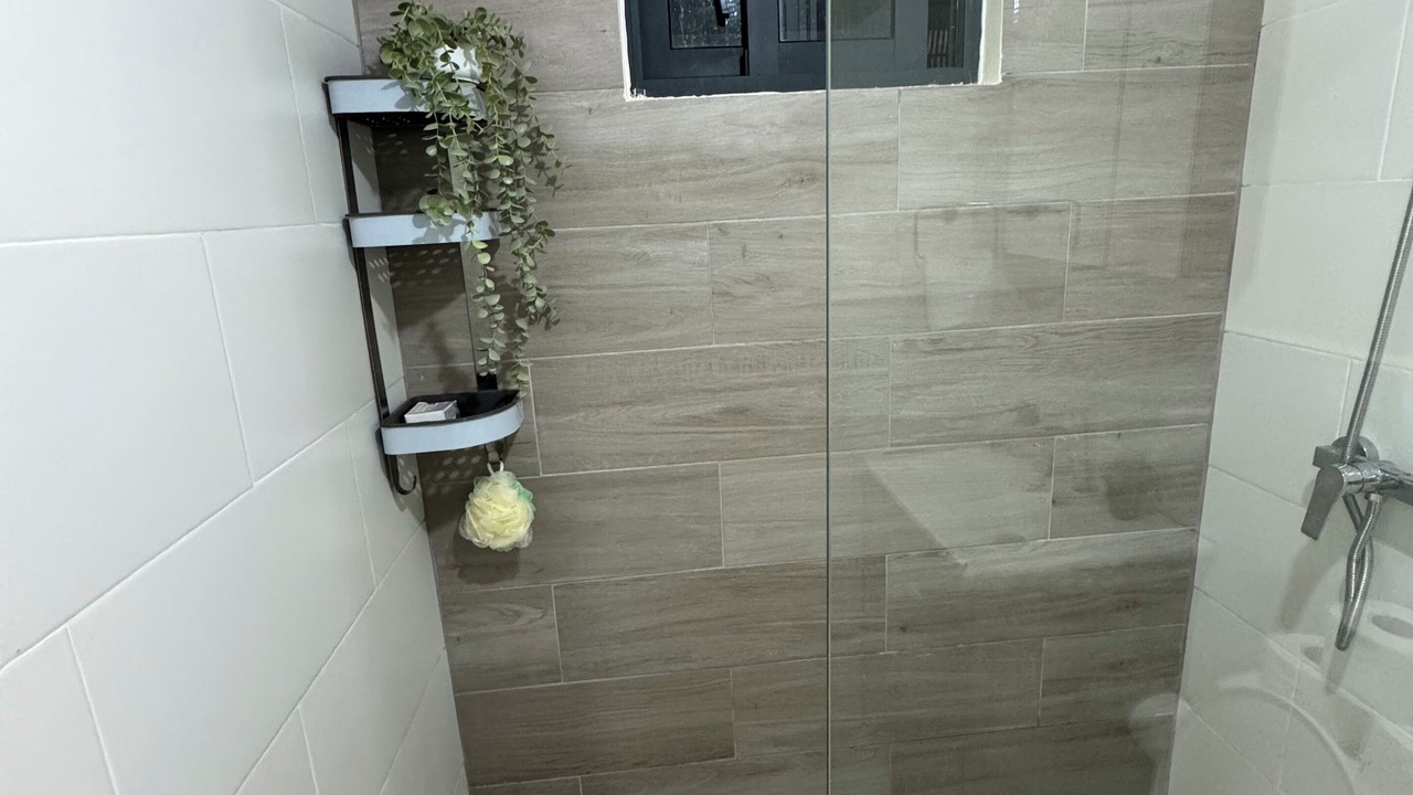 Photo of Bathroom in Veron