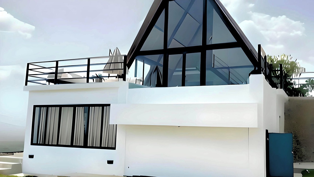 Photo of Outdoor in Pedro Brand