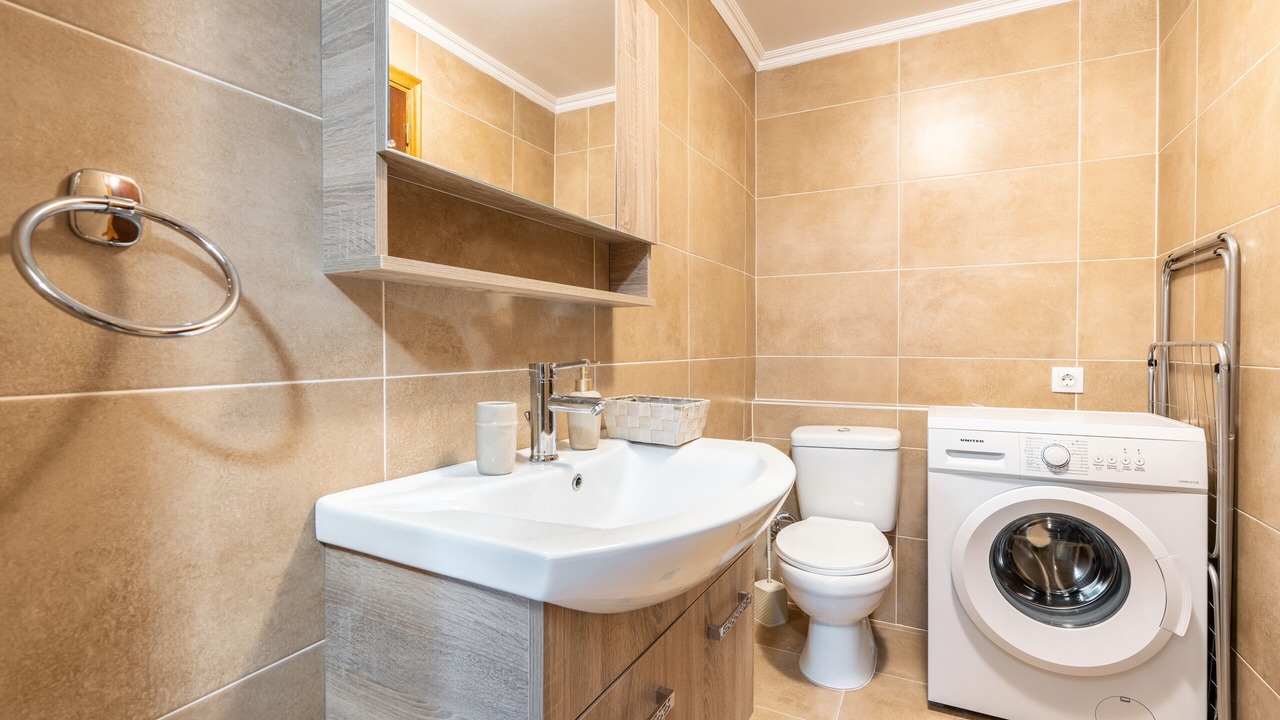 Photo of Bathroom in Fanai