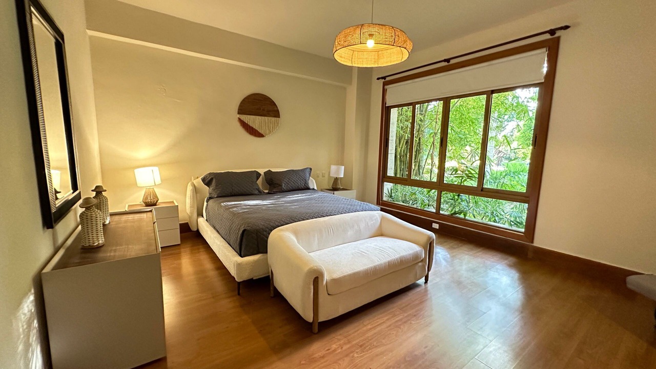 Photo of Bedroom in Los Altos