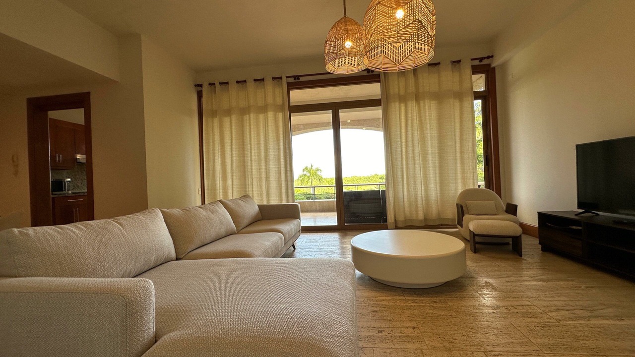 Photo of Livingroom in Los Altos