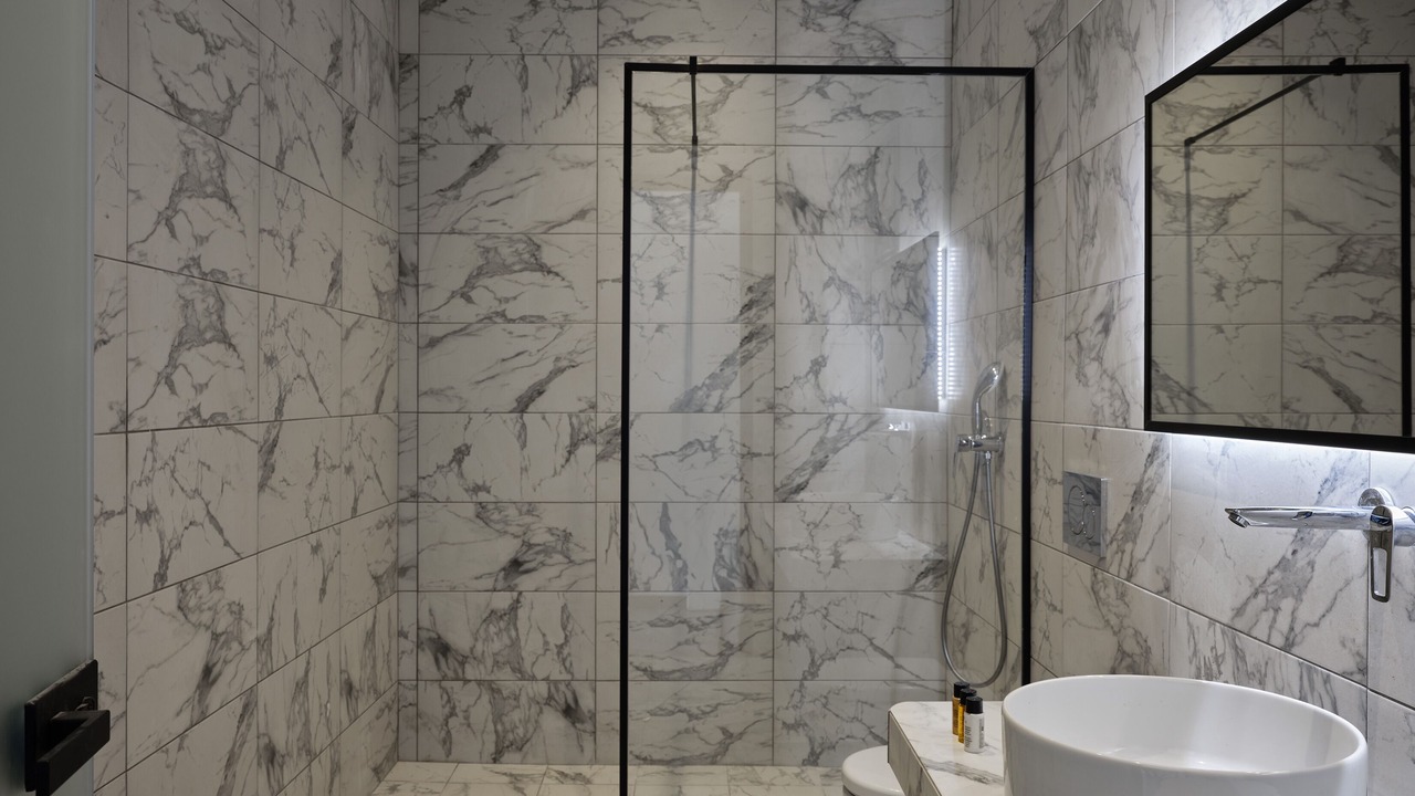 Photo of Bathroom in Psarou