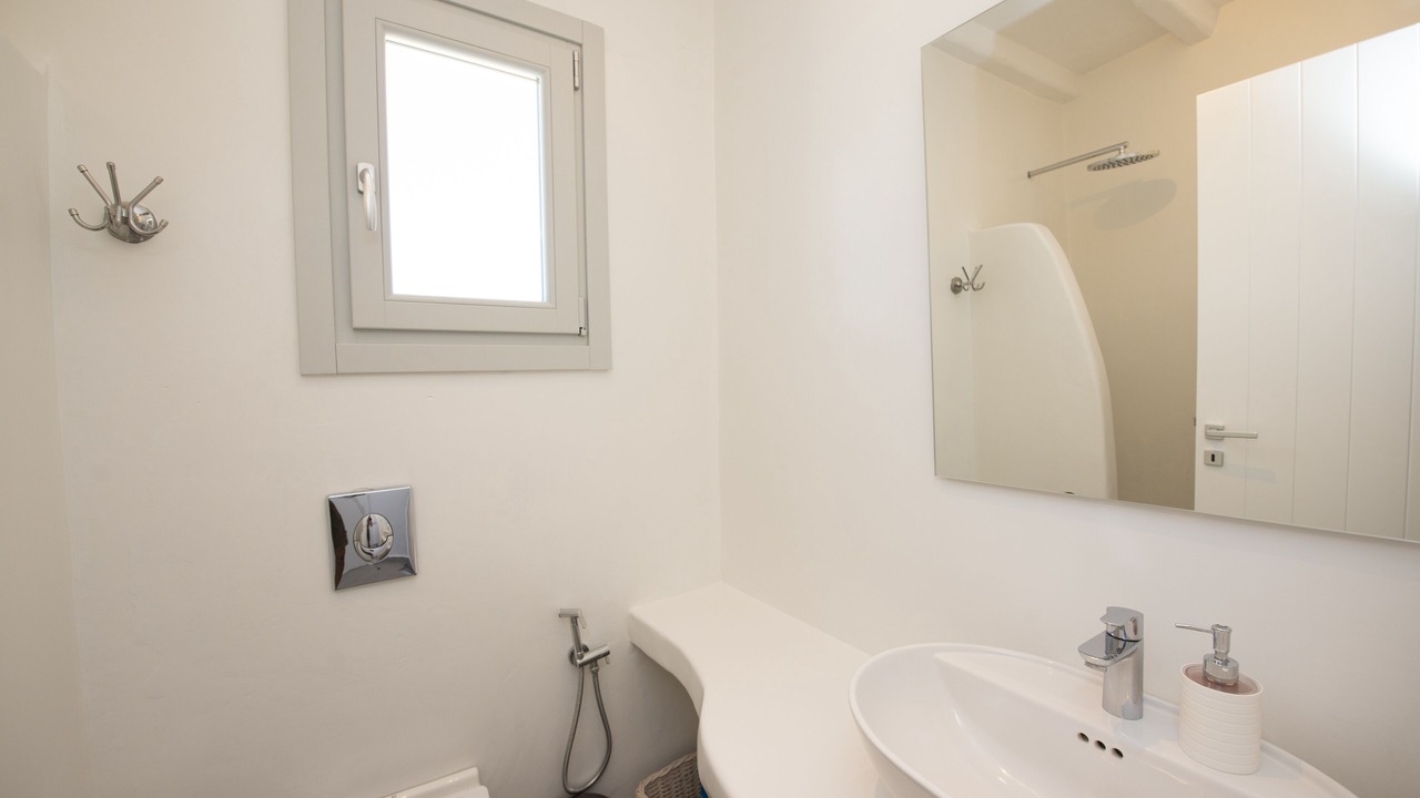 Photo of Bathroom in Agios Ioannis
