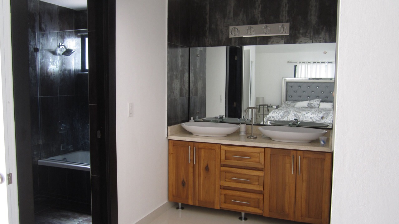 Photo of Bathroom in Costambar