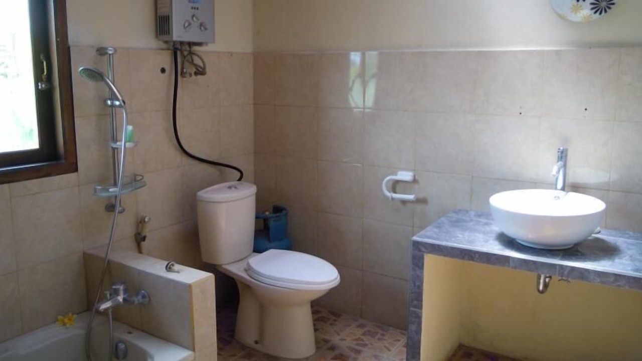 Photo of Bathroom in Kelating