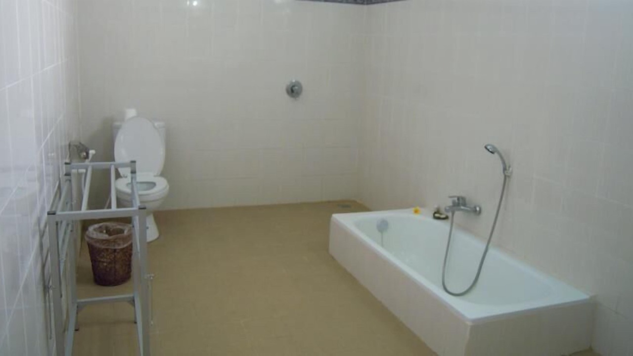Photo of Bathroom in Kelating
