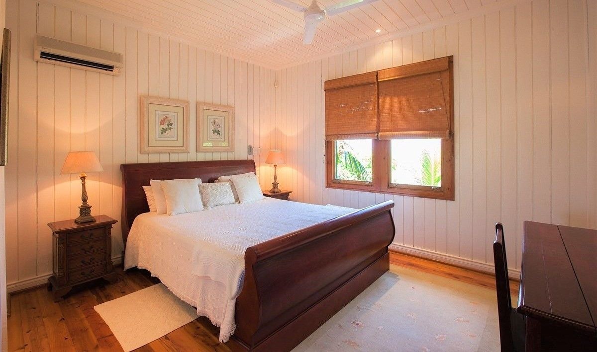 Photo of Bedroom in Cerf Island