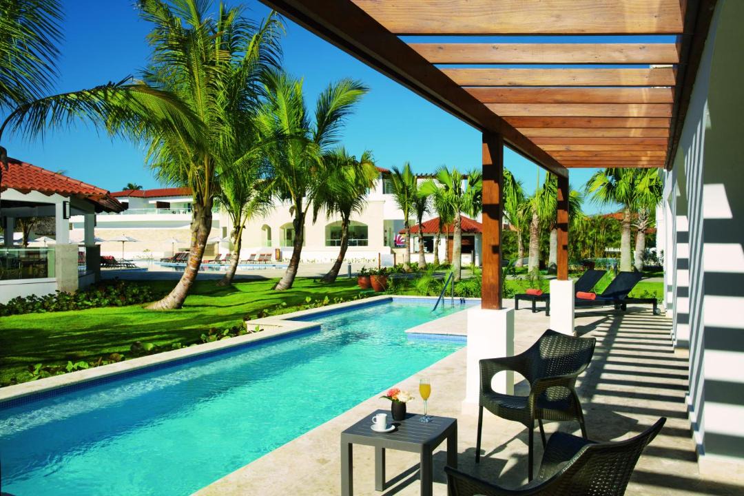 Photo of Others in Dominicus