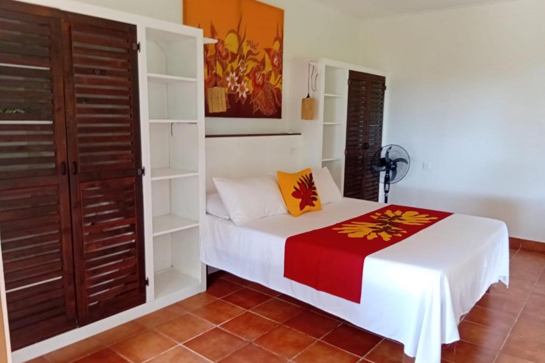 Photo of Bedroom in Teahupoo