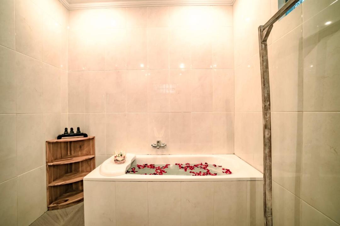 Photo of Bathroom in Kedewatan