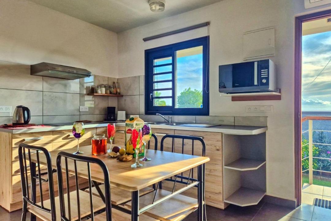 Photo of Kitchen in Teahupo'o