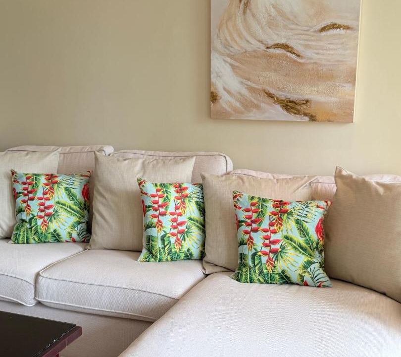 Photo of Livingroom in Eden Island