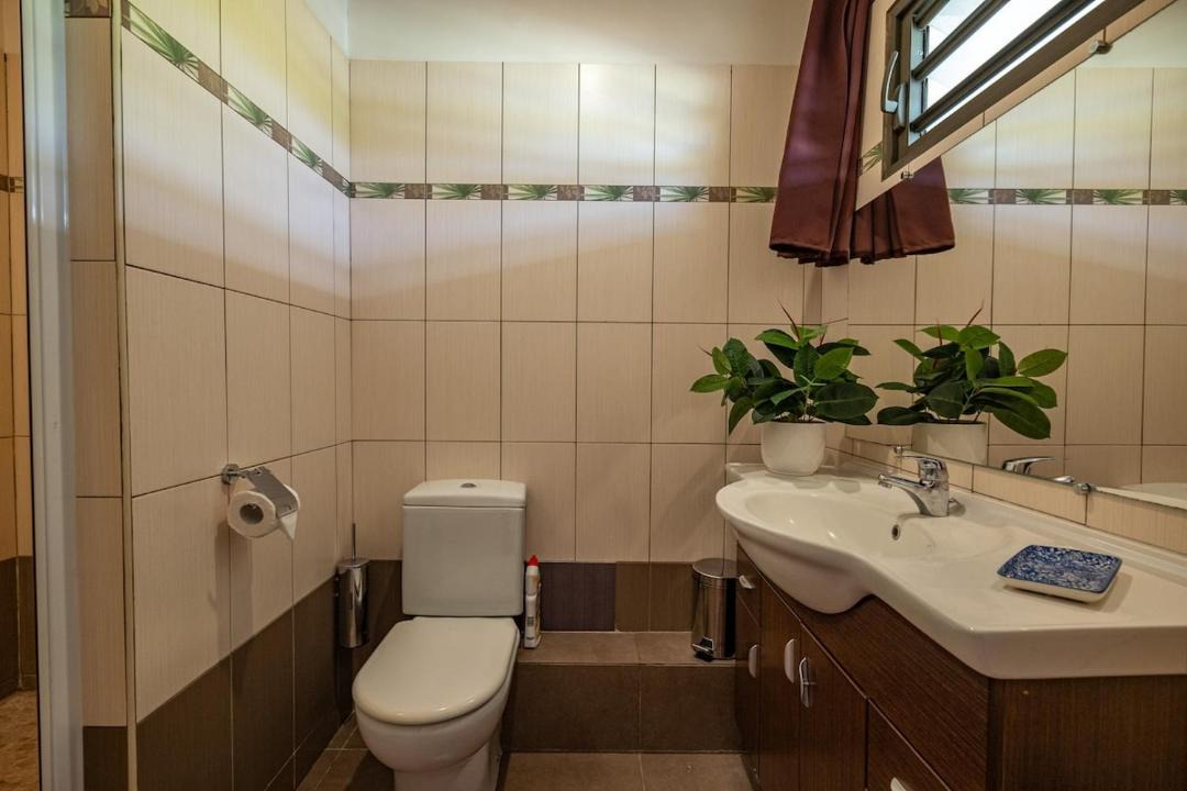 Photo of Bathroom in Vaitape