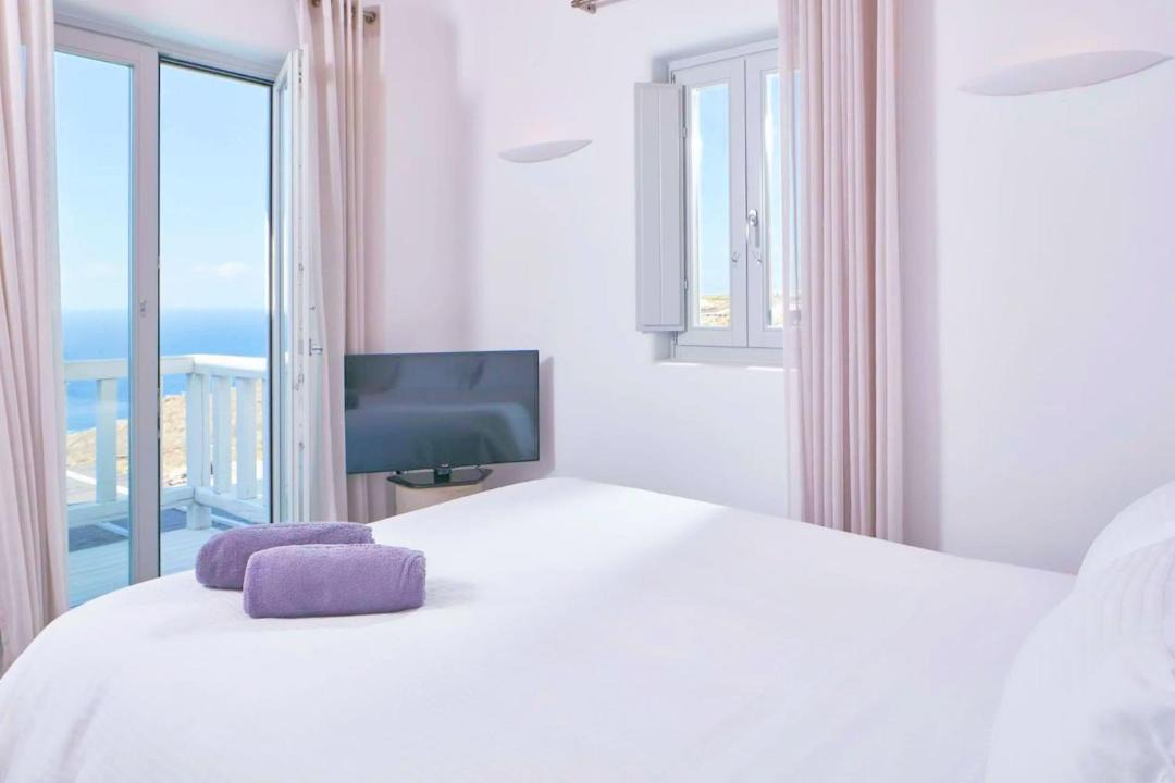 Photo of Bedroom in Faros Armenistis