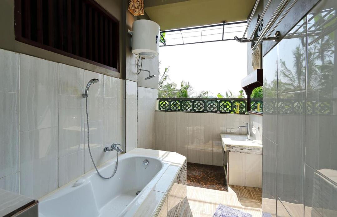 Photo of Bathroom in Penestanan