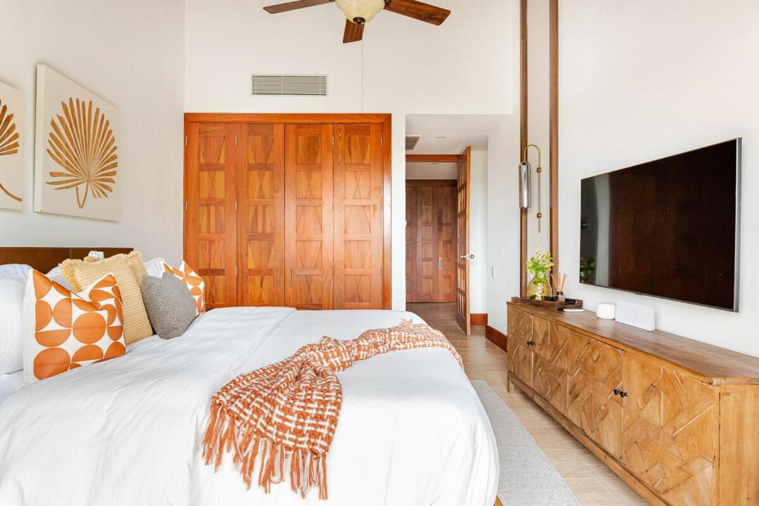 Photo of Bedroom in Los Altos