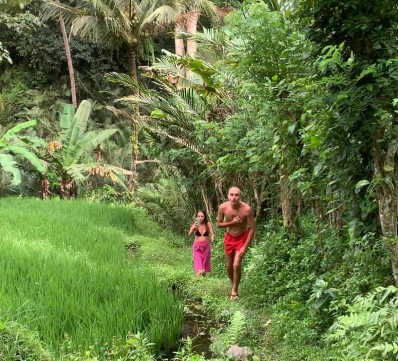 Photo of Others in Bebandem