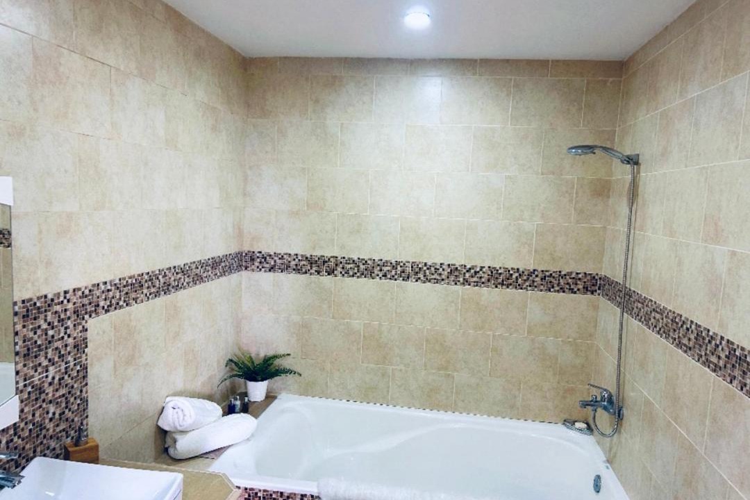 Photo of Bathroom in Tamayo