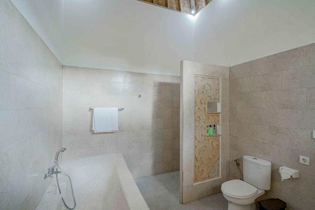 Photo of Bathroom in Kedewatan