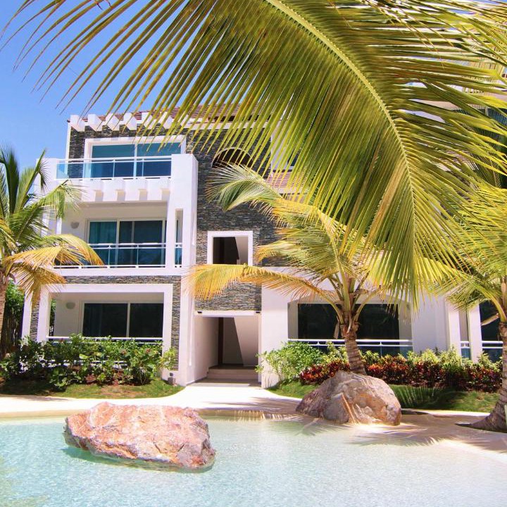 Photo of Others in Dominicus