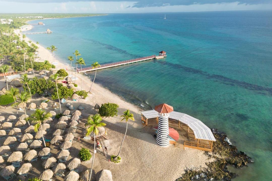 Photo of Others in Dominicus
