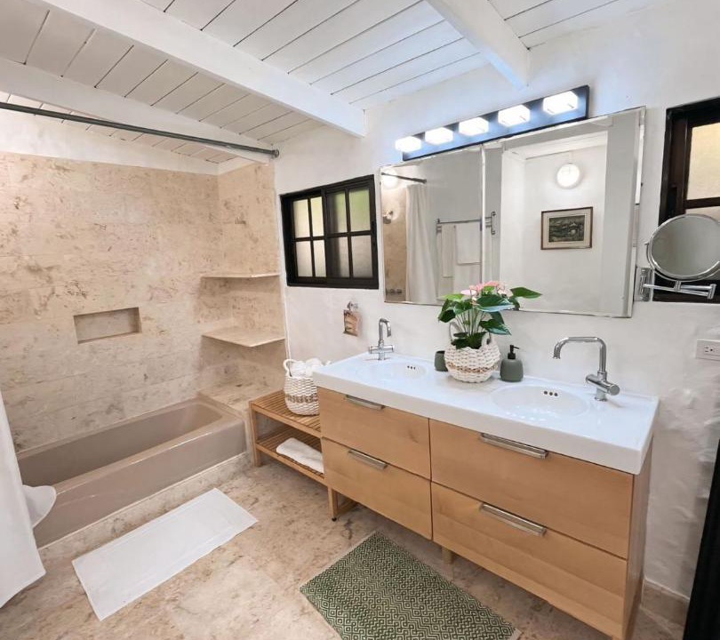 Photo of Bathroom in Los Lagos