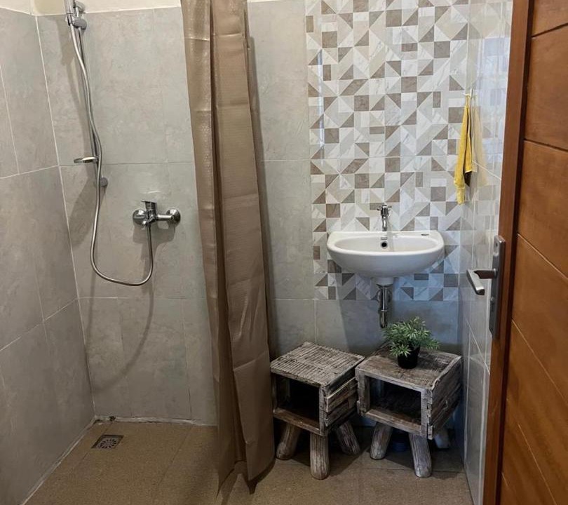 Photo of Bathroom in Lodtunduh