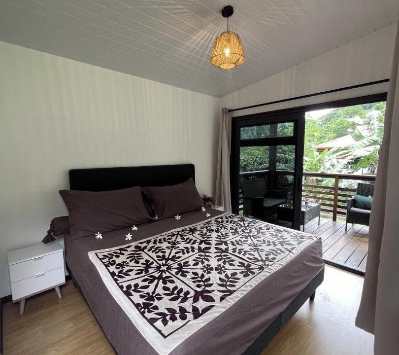 Photo of Bedroom in Teahupoo